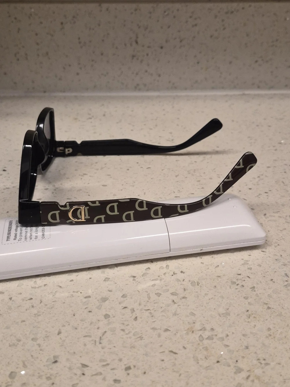 N/A stylish frame